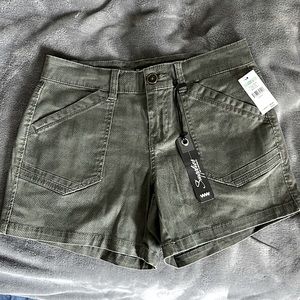 Supplies shorts, size 8